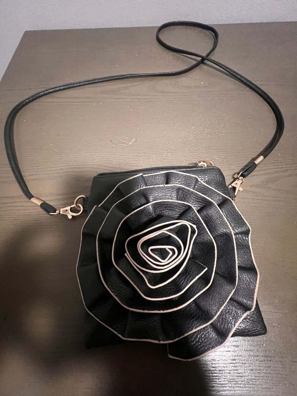 Ermo Black Camellia Flower Crossbody Bag with Beige Piping
